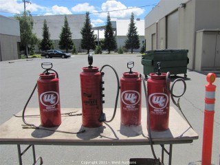(4) Tri-Poxy Lined Steel Sprayers Chapin Industrial 3.5-Gallon Viton Concrete Open Head Sprayer 1949
