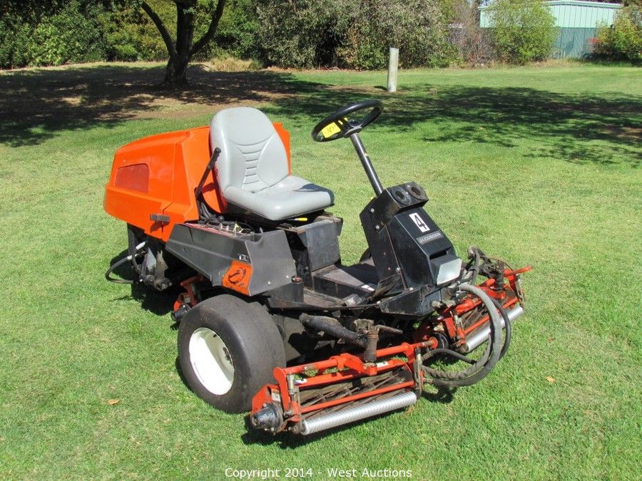 West Auctions Auction Golf Course Landscape Equipment ITEM Jacobsen 5' 3Reel Mower with
