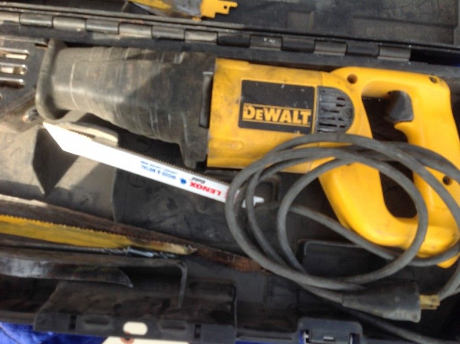 West Auctions Auction Surplus Auction of Construction Tools and