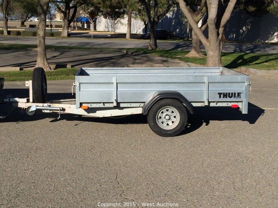 thule car trailer