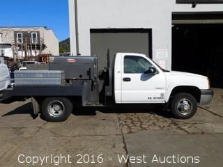 2004 Chevrolet Silverado 3500 with Custom Flatbed and Lincoln Electric Welder