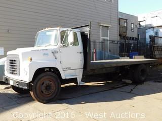 1971 Ford 700 Flatbed Truck 