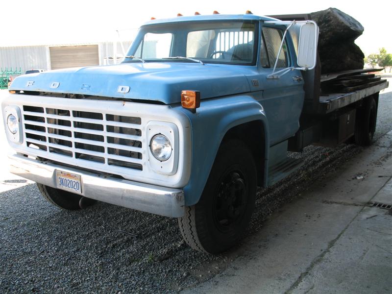 West Auctions Auction Estate Sale In Woodland California Item Ford F600 Flatbed Truck 16ft Tilt Bed