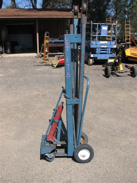 West Auctions Auction Equipment Rental Yard In Redding Ca Item Engine Hoist 7918