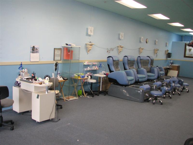 West Auctions Auction Nail Salon in Lincoln, CA ITEM Nail Salon in