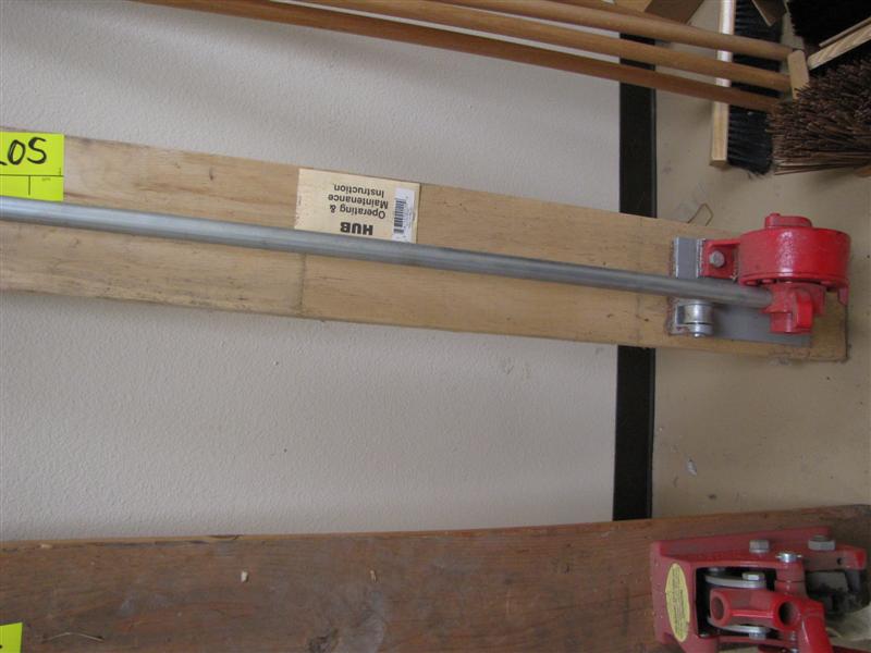 West Auctions Auction HFW Construction Supply ITEM Tolman Hub Style