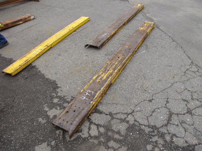 West Auctions Auction Lodi Equipment, West Sacramento, CA ITEM (2