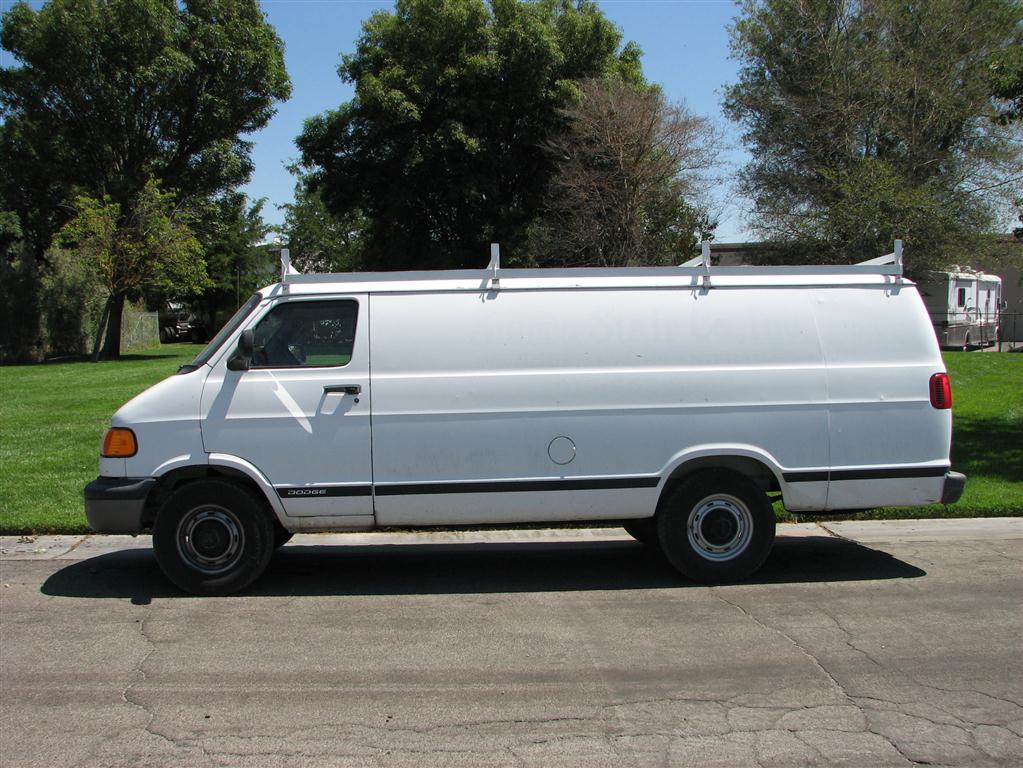 2000 dodge ram 2500 van