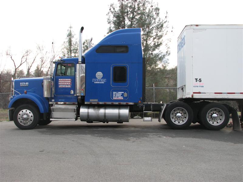 West Auctions Auction Redding Professional Movers ITEM 1995