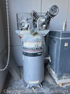 Ingersoll-Rand T30 60-Gallon Air Compressor 
