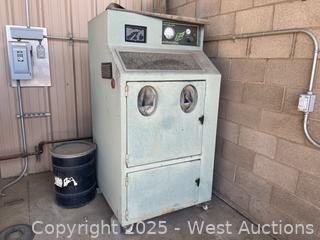Enviromotive Sandblasting Cabinet