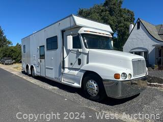2008 Spec Toter-Home with 1998 Freightliner Chassis
