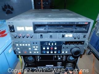 Sony PVW-2800 BetaCam SP Videocassette Recorder Auction | West Auctions