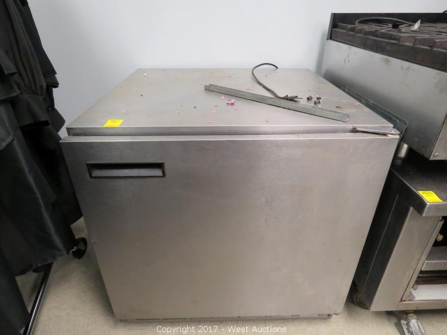 West Auctions - Auction: Complete Sellout of Famed Culinary School ITEM