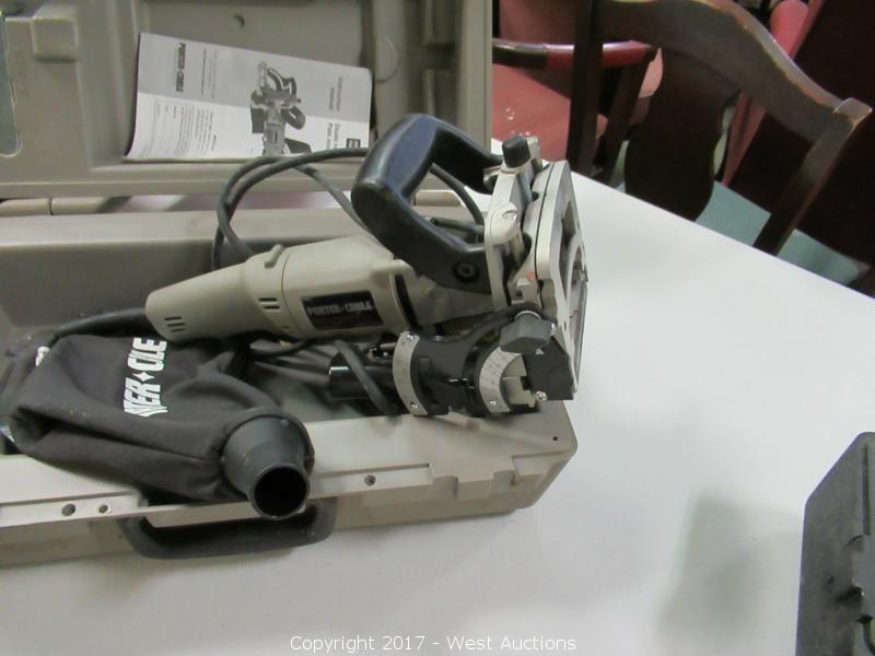 West Auctions Auction Arcade Games and Furniture from Hotel ITEM