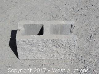 1 Pallet Masonry Block - 8x8x16 OESTD Split Face 1 Side - Grey Lightweight