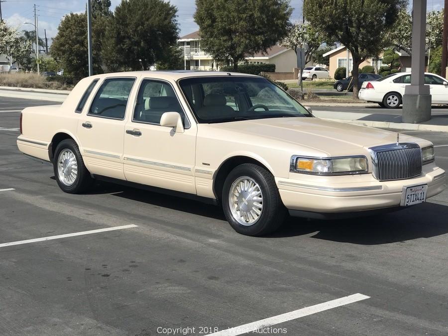 1996 lincoln town car cartier