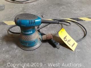 Makita BO5030 5" Palm Sander 