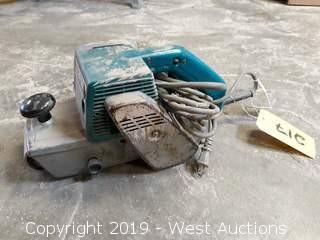 Makita 9401 4" Belt Sander 