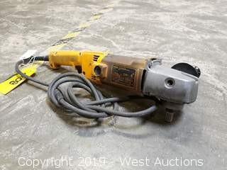 DeWalt DW849 7/9" Polisher