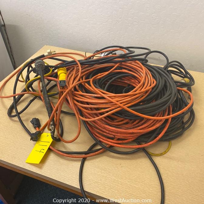 West Auctions Auction Cub's Garage Auction ITEM (4) Extension Cords