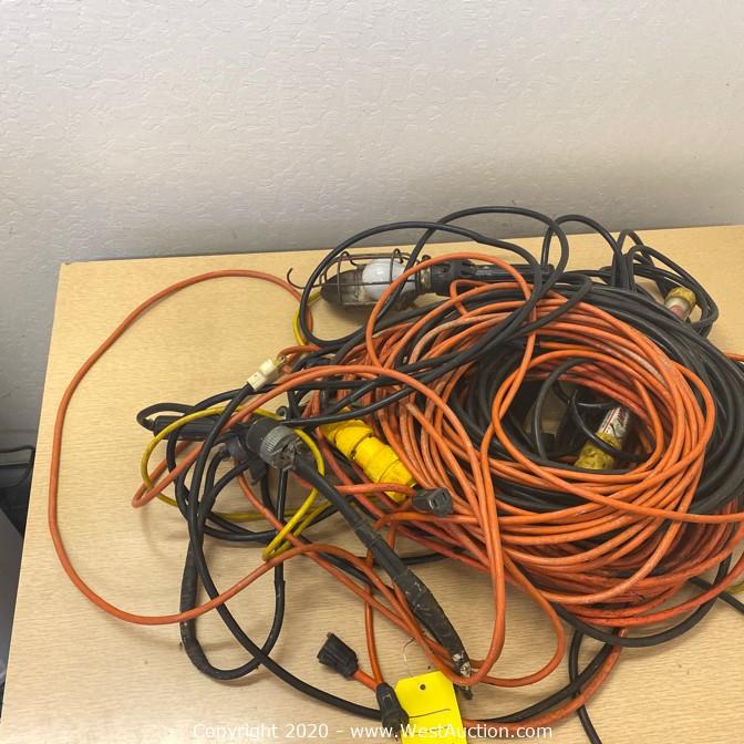 West Auctions Auction Cub's Garage Auction ITEM (4) Extension Cords