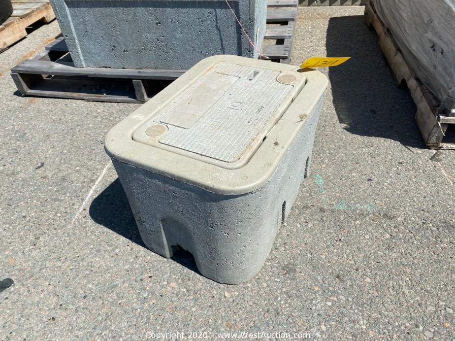 West Auctions Auction Online Auction of Freightliner Trucks and