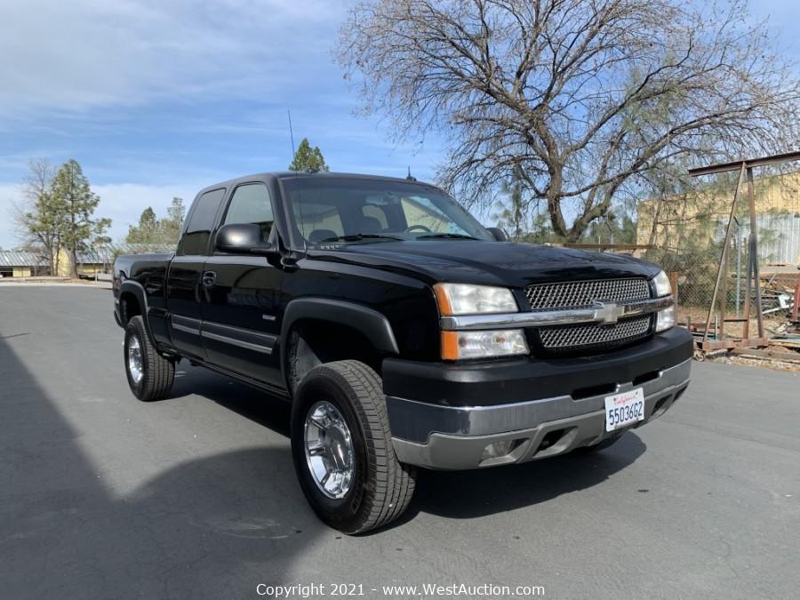 West Auctions - Auction: 2003 Chevrolet Silverado 2500HD Duramax 4x4 Diesel  Pickup Truck ITEM: 2003 Chevrolet Silverado 2500HD Duramax 4x4 Diesel  Pickup Truck