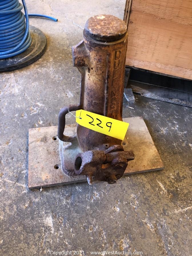 West Auctions Auction Surplus Liquidation of Storage Trailers, Tools