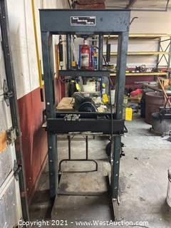 North American Tool Co. 12 Ton Hydraulic Press 
