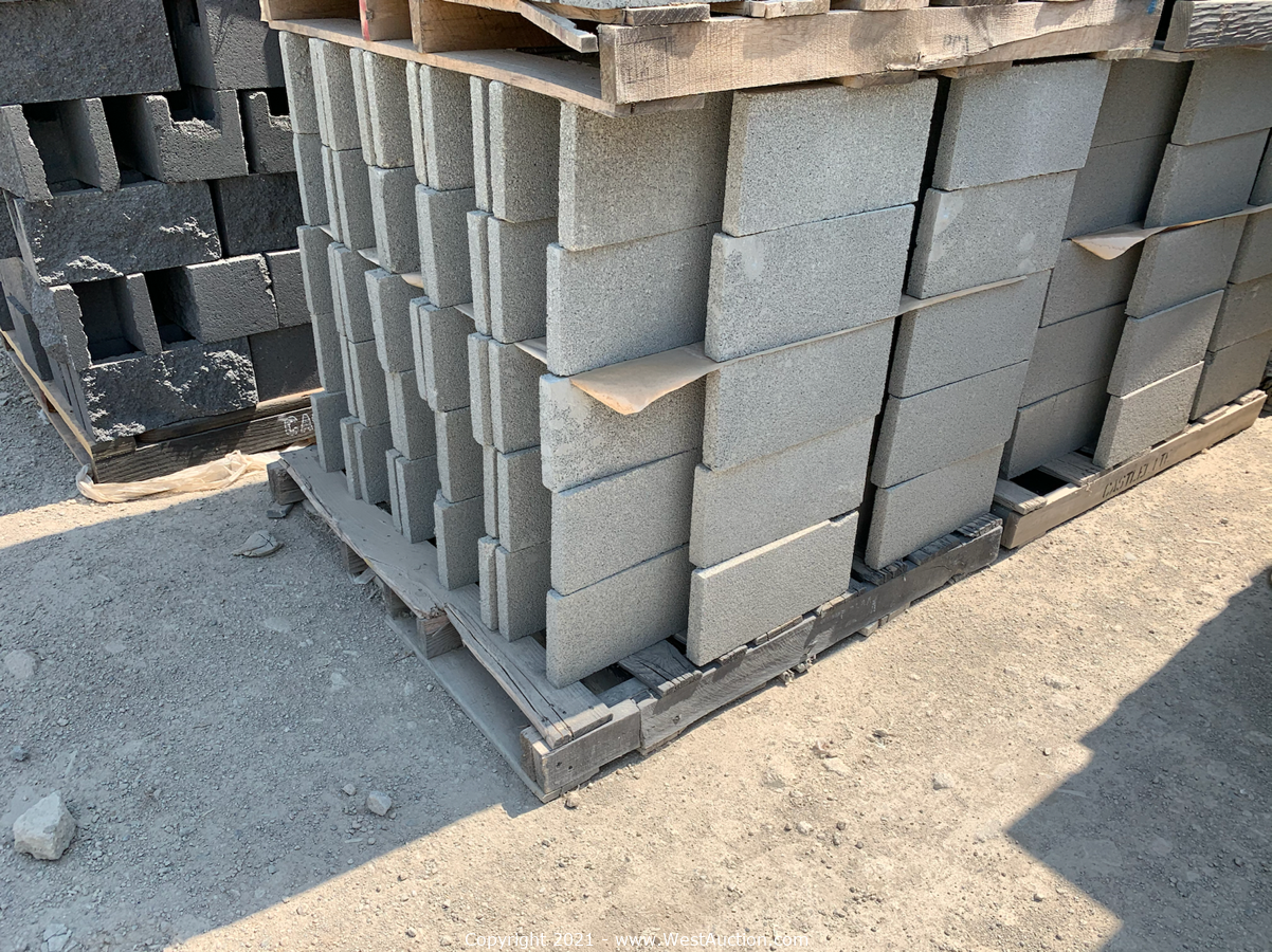 Online Auction of Patio Pavers and Concrete Retaining Wall Blocks for Sale in Dixon, CA
