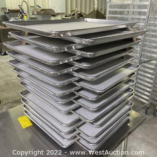 (24) Aluminum Baking Sheets 