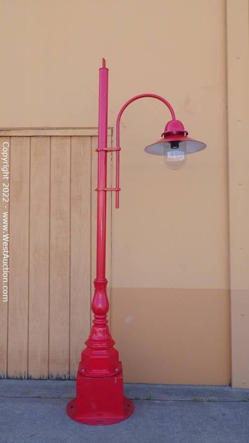 West Auctions Auction Surplus Online Auction of Toilets, Street