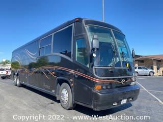 2000 MCI 102EL3 Tour Bus / Motorhome