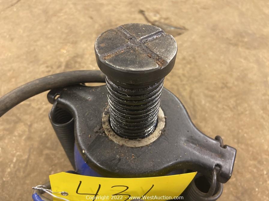 West Auctions Auction Retirement Auction of Van's Paving and Grading