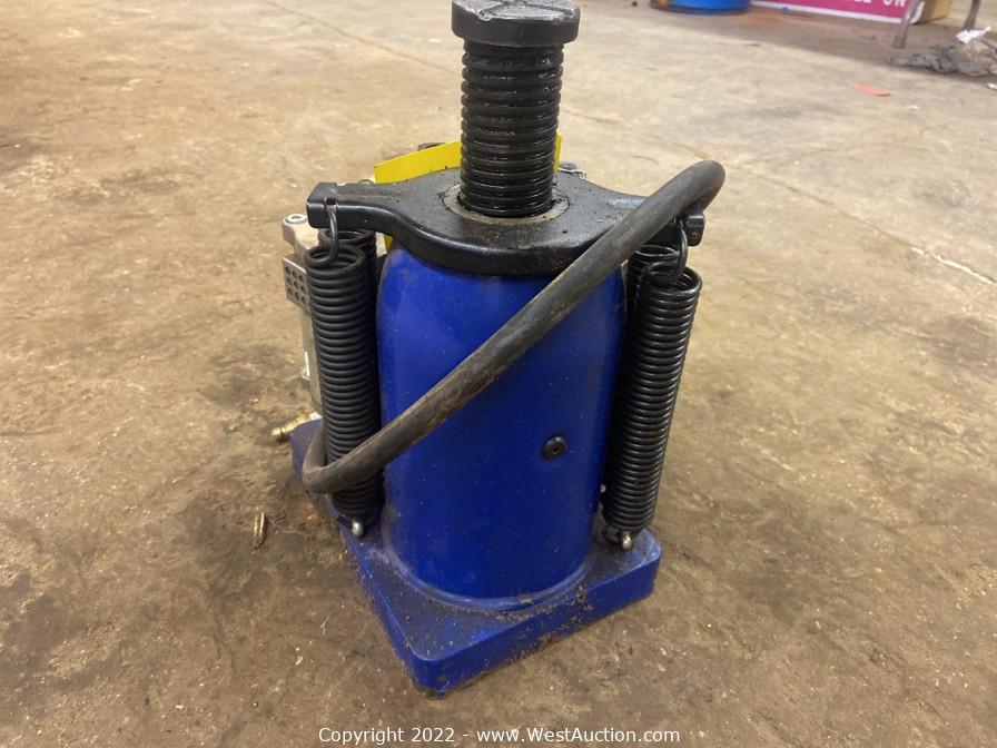 West Auctions Auction Retirement Auction of Van's Paving and Grading