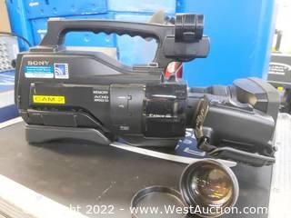 Sony HXR-MC2000 Camera With Bag