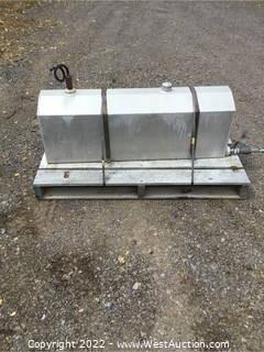 Aluminum Tank With Hold Down Straps 