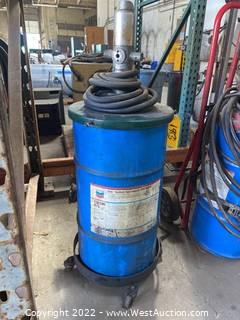 25 Gallon Grease Drum With Stewart Warner Pump And Dolly