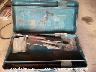 Makita Metal Tool Box With (4) Jack Hammer Bits