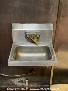 Single Basin Stainless Steel Hand Washing Station