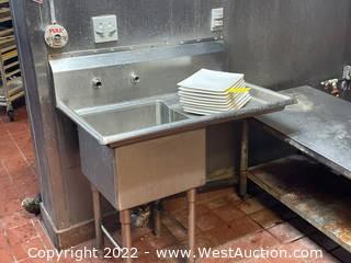 Single Basin Stainless Steel Sink With (9) Plates