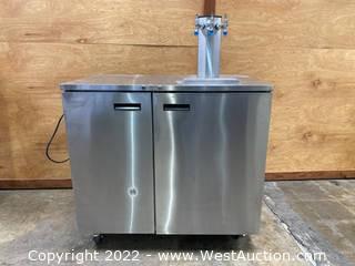 Micro Matic MMF-B Battery-Operated Freedom Kegerator - 3 Tap