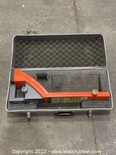 Metrotech 9800XT Utility Locator and Case