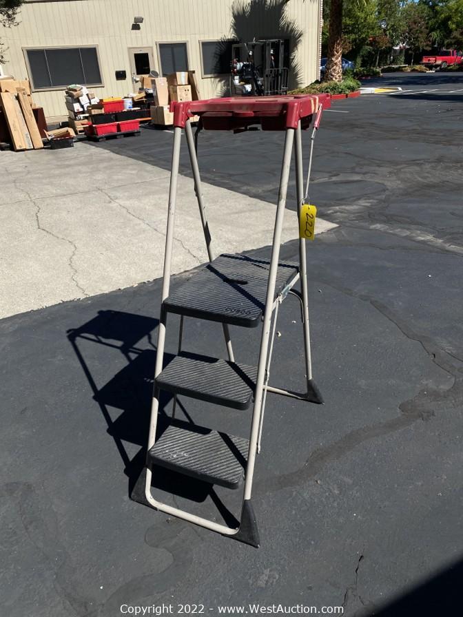 West Auctions Auction Complete Liquidation of Sacramento Sign Source