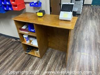 Counter with storage space
