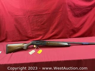“New” Beretta A-300 Walnut Semi-Auto Shotgun in 12 Guage. 
