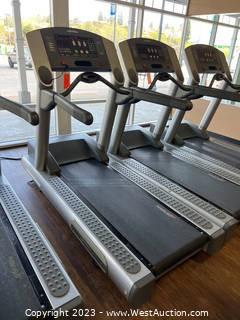 Lifetime Fitness Flexdeck 95Ti Treadmill 