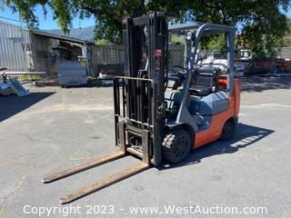 Toyota Forklift 7FGCU25 Propane 4,500 lb Capacity