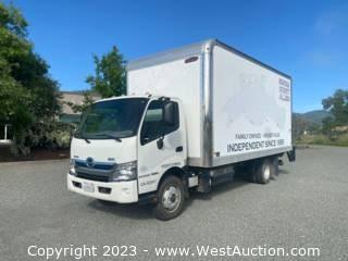 2016 Hino 195H Box Truck with Lift Gate 
